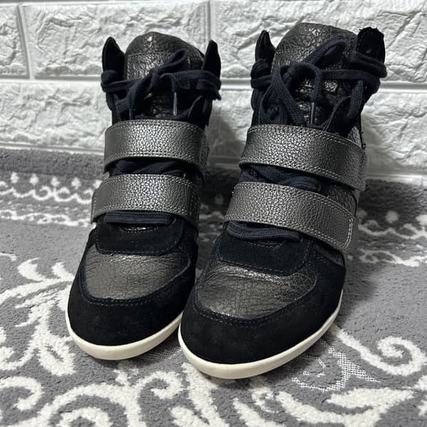 Ash 메탈릭 히든 웨지 스니커즈 힐