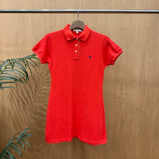 버버리 런던 PK 반팔 카라 원피스 클래식 로고 자수 디테일 레드