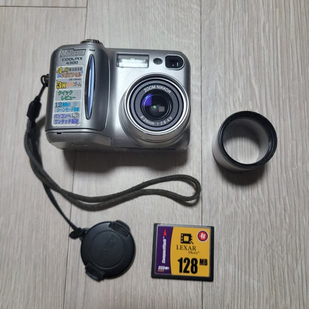 니콘 쿨픽스 4300 디카