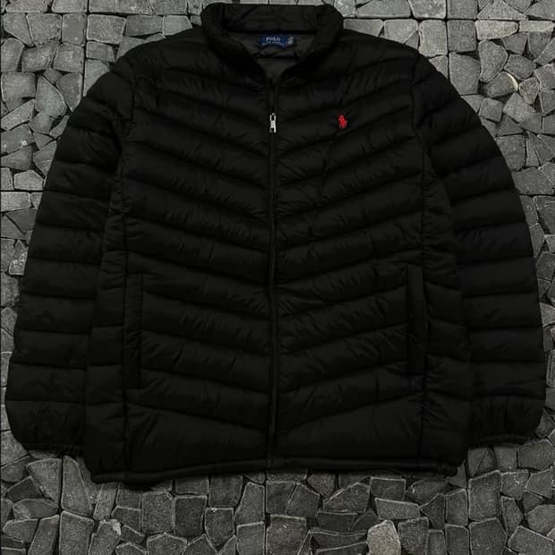 폴로 경량패딩