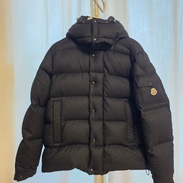 [24FW/새상품급] 몽클레어 베제르 숏 다운 패딩 4사이즈