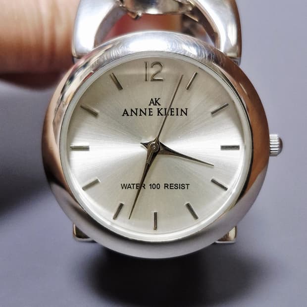 앤클라인(Anne Klein)  빈티지 뱅글 시계