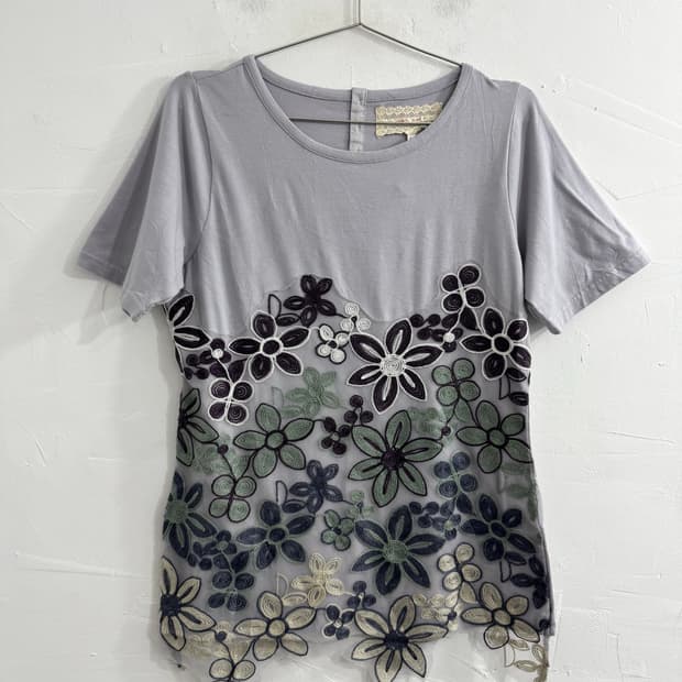 cat cail design top