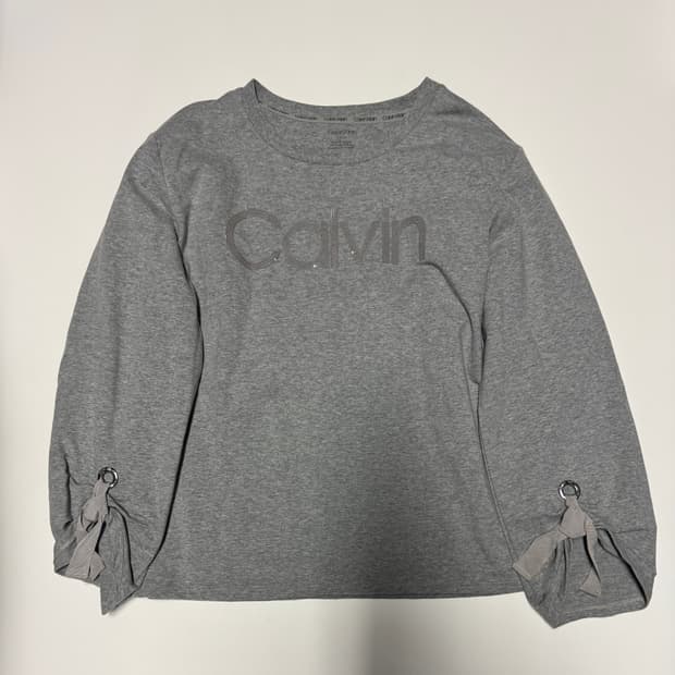 희귀!! 여성 캘빈클라인 CK 러플 소매 맨투맨 L