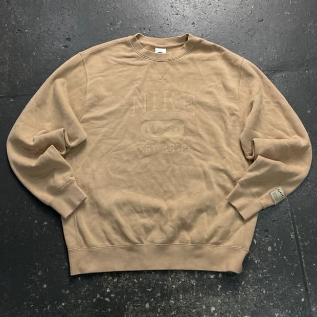 105 나이키 맨투맨 