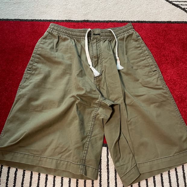 유니클로 마르니 버뮤다 쇼츠 M