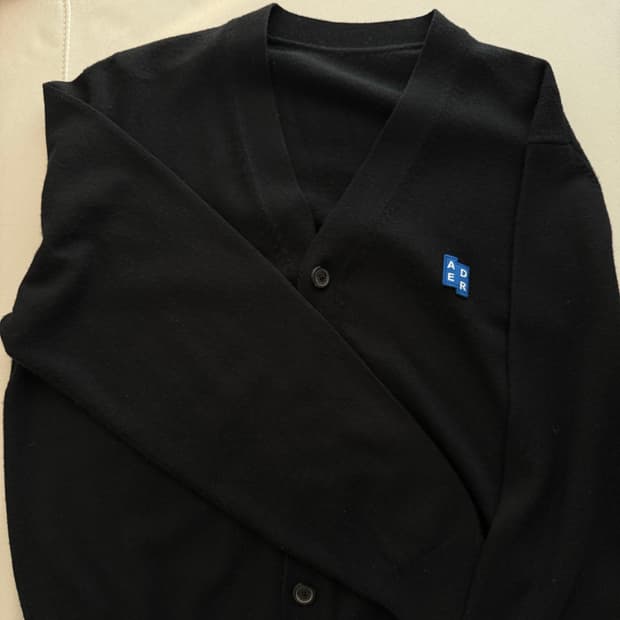 아더에러 가디건