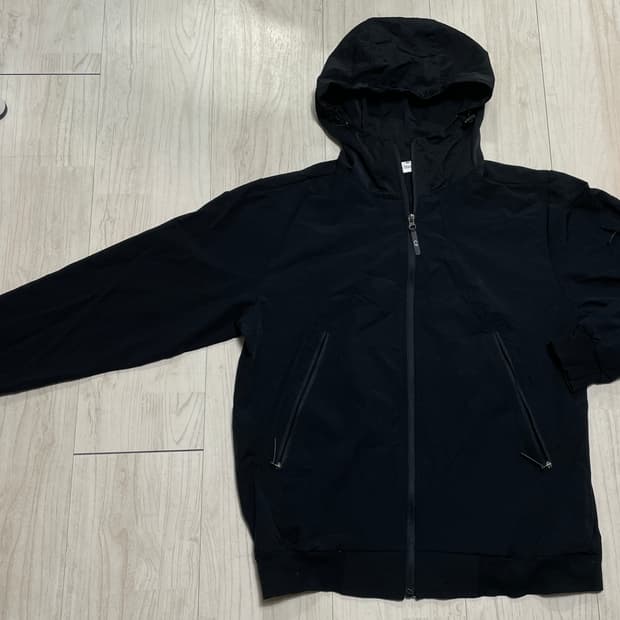 cp컴퍼니 바람막이 2XL(110)