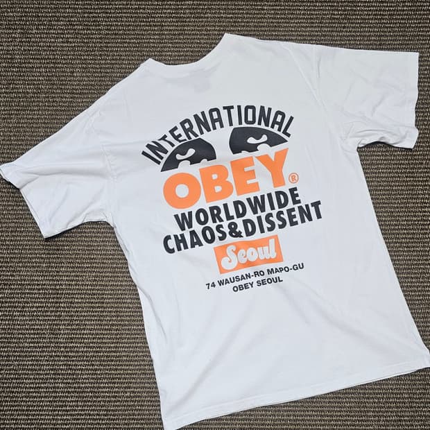 obey seoul 반팔티 화이트