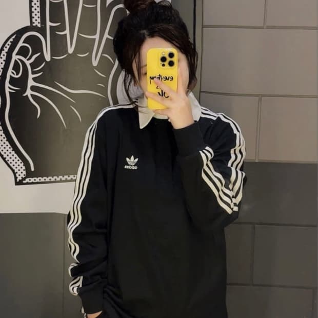 아디다스 럭비 카라 맨투맨 IZ4806