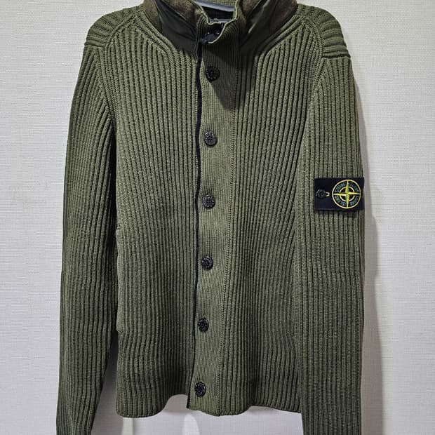 정품 스톤아일랜드 카키 헤비 가디건 90 / S (후드내장)