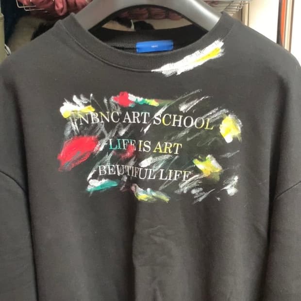 NBNC 아트 스쿨 블랙 맨투맨