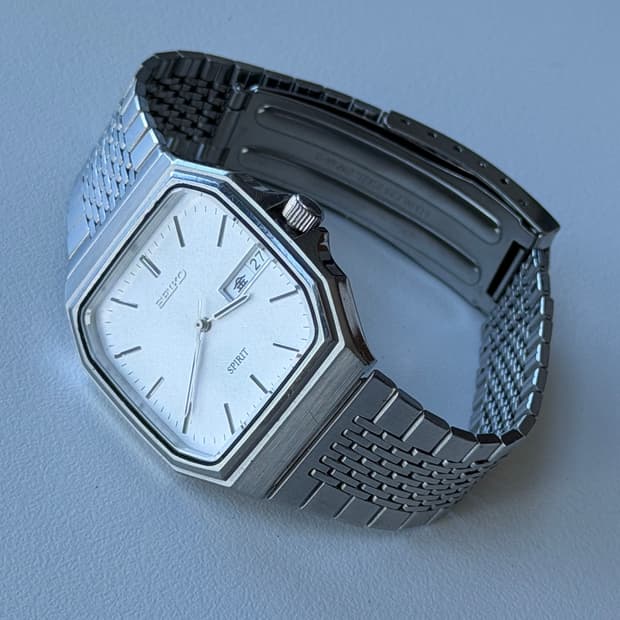 SEIKO quartz spirit