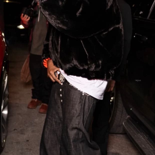 (A$AP Rocky 착용) 루즈핏 버튼 플라이 데님 블랙 (L)