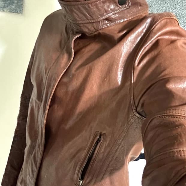 하이넥 더블 플랩 기믹 쉽스킨 레더자켓