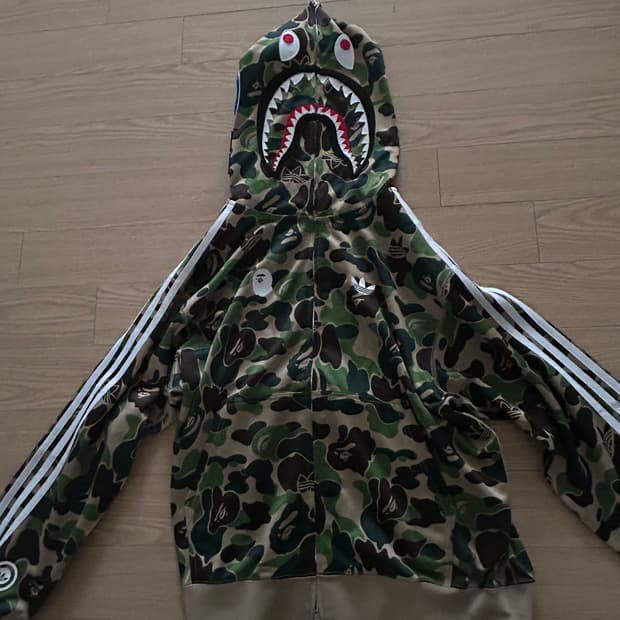 베이프 아디다스 월드컵 기념 샤크후드