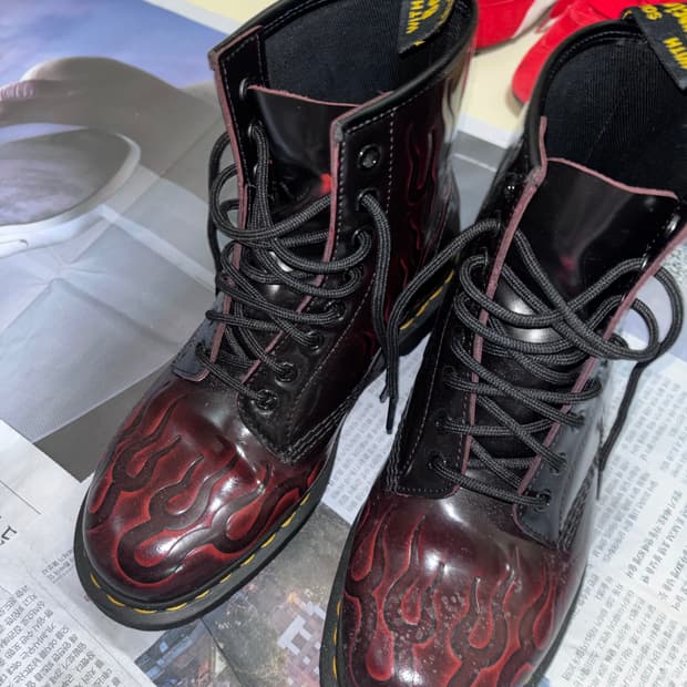 닥터마틴 1460 인페르노 체리레드