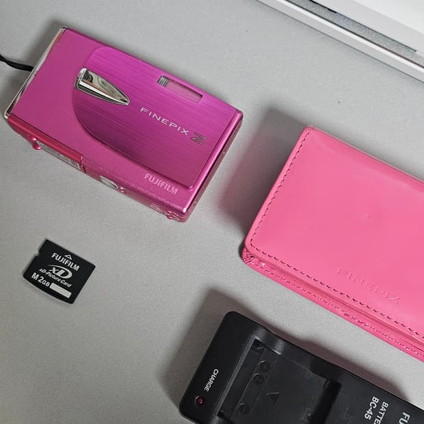 후지필름 FinePix Z20fd 핑크 디카