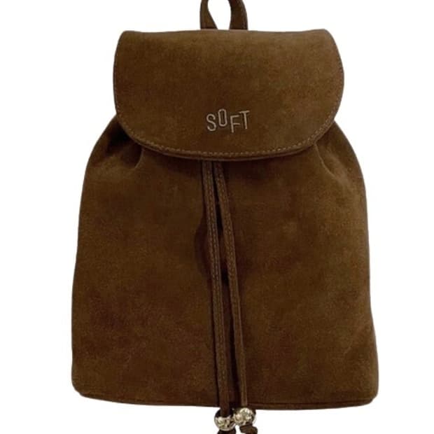 소프트서울 스웨이드 골드볼 백팩