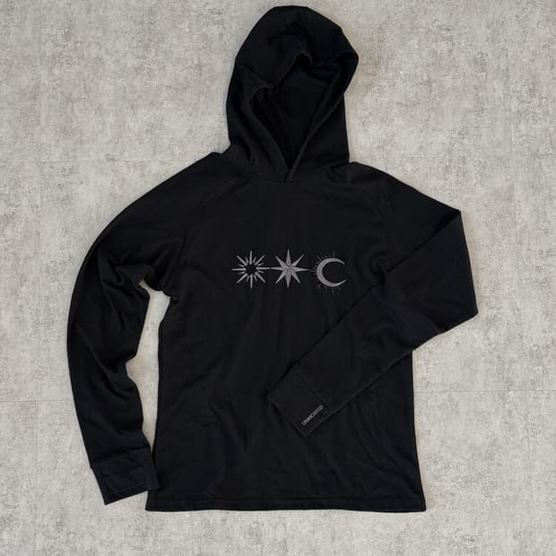 음양x언아카이브드 후드 롱슬리브 팝니다