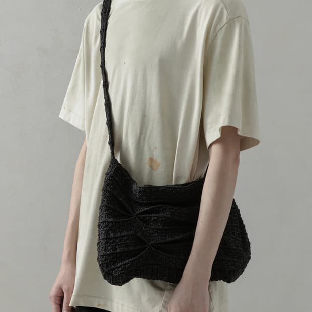 프로페서 이 Gathered Knit Bag Black