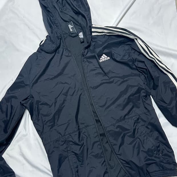 아디다스 바람막이