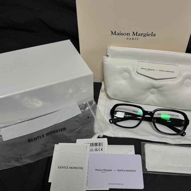 젠틀몬스터 x 메종 마르지엘라 MM114 블랙 클리어 안경