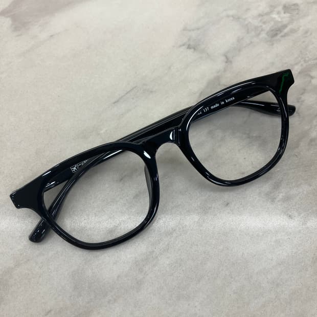 카라 KARRA 블랙 웰링턴 뿔테 안경
