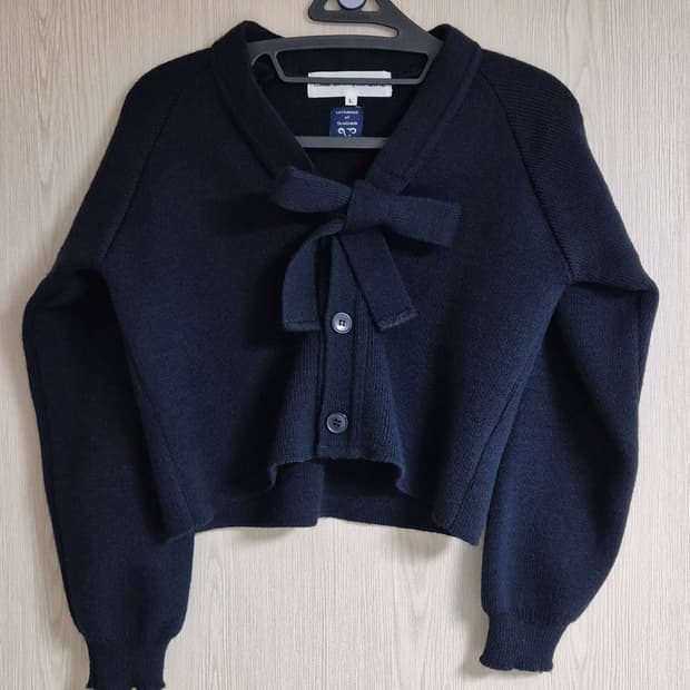 꼼데가르송걸 리본 크롭 가디건 네이비 L