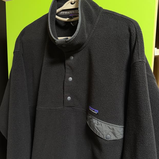 파타고니아 신칠라 블랙 포지그레이 헤비웨이트