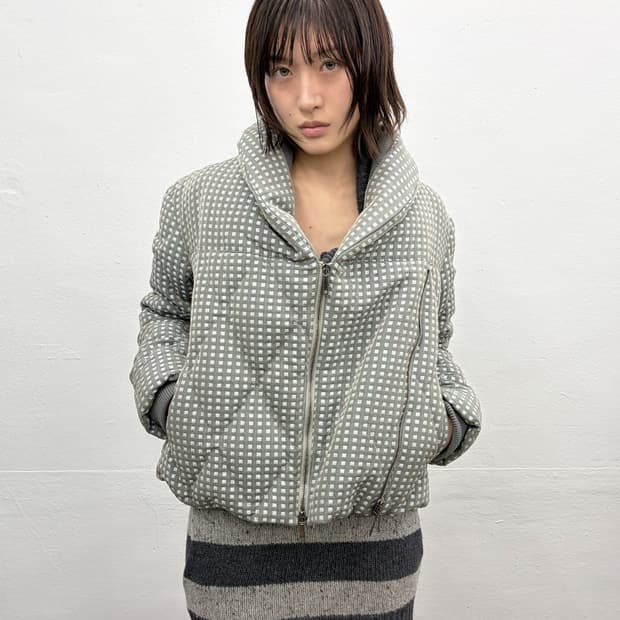 조르지오 아르마니 스퀘어 도트 패