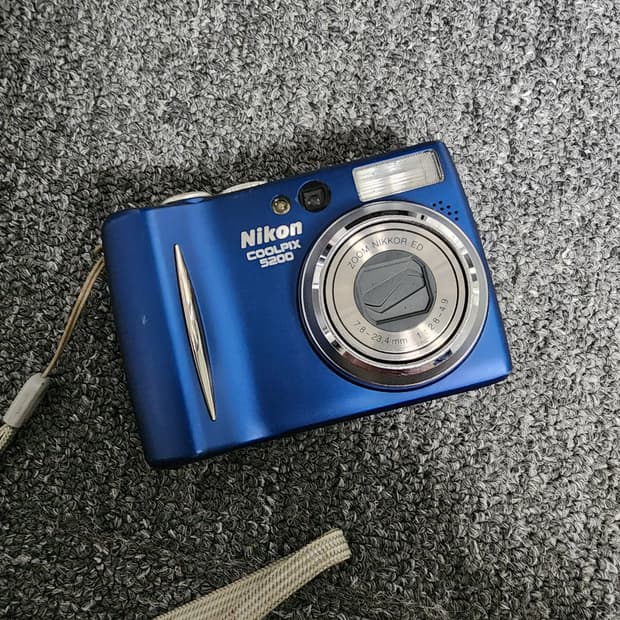 니콘 쿨픽스 5200 블루 디카 빈티지 디지털카메라