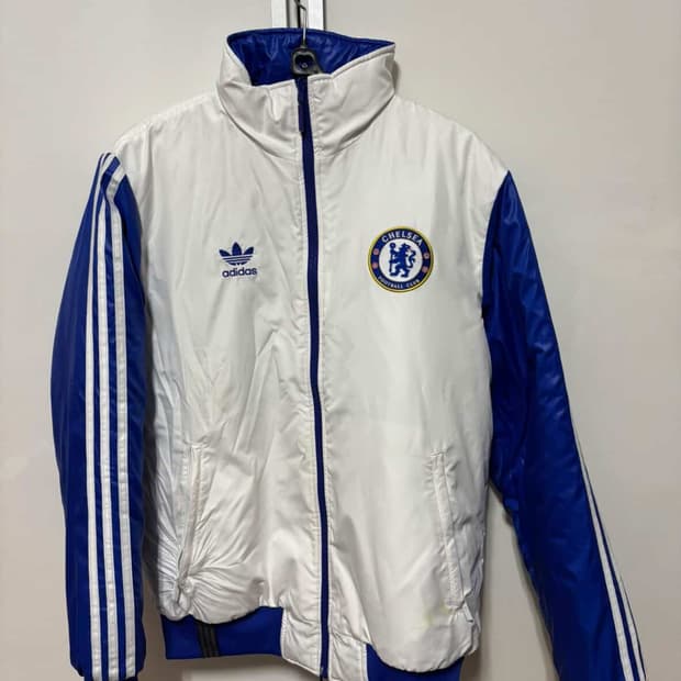 아디다스 첼시 FC 콜라보 패딩 점퍼