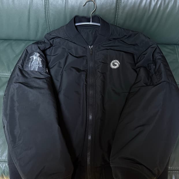 언더커버 거미집의 성 리버시블 봄버