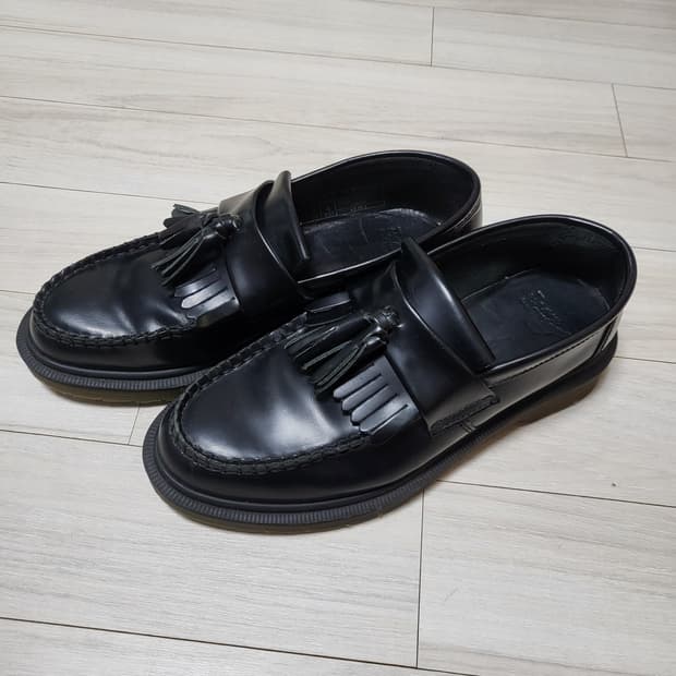 (UK6) 245 닥터마틴 아드리안 태슬로퍼