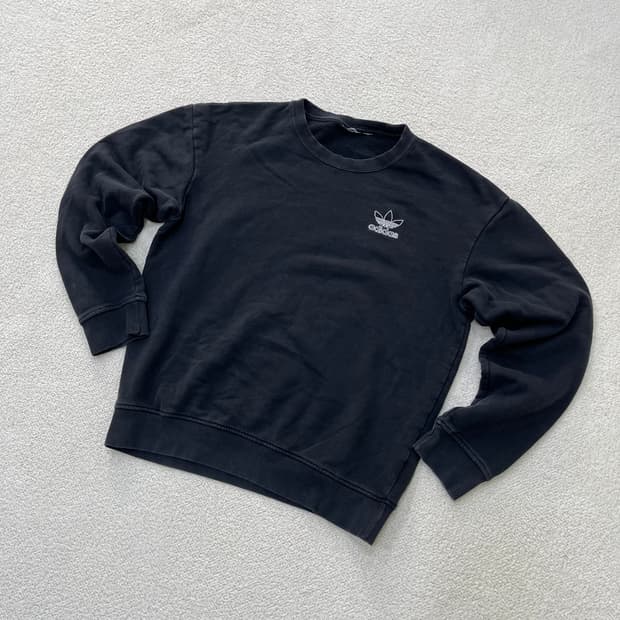 M 아디다스 스몰로고 긴팔 맨투맨 0323M