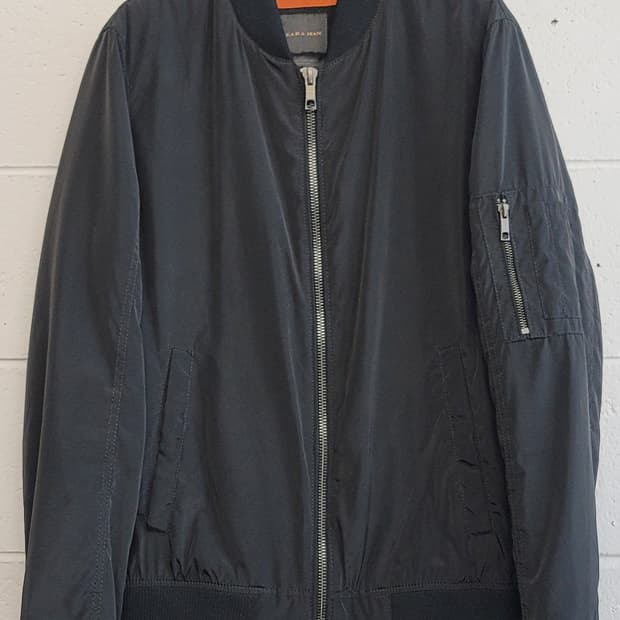 자라(ZARA MAN) MA-1 항공점퍼(블루종점퍼) 판매