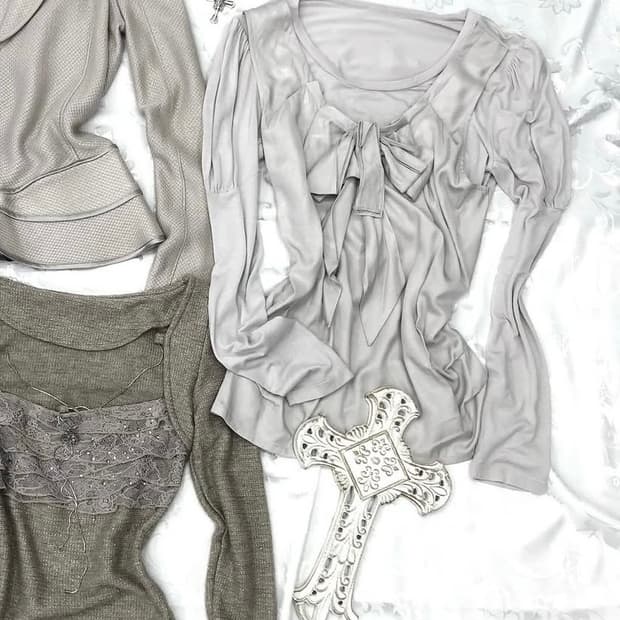 큐빈티지 대대장 리본 그레이 롱슬리브 페어리 파우닝 와이즈걸 레이어룸