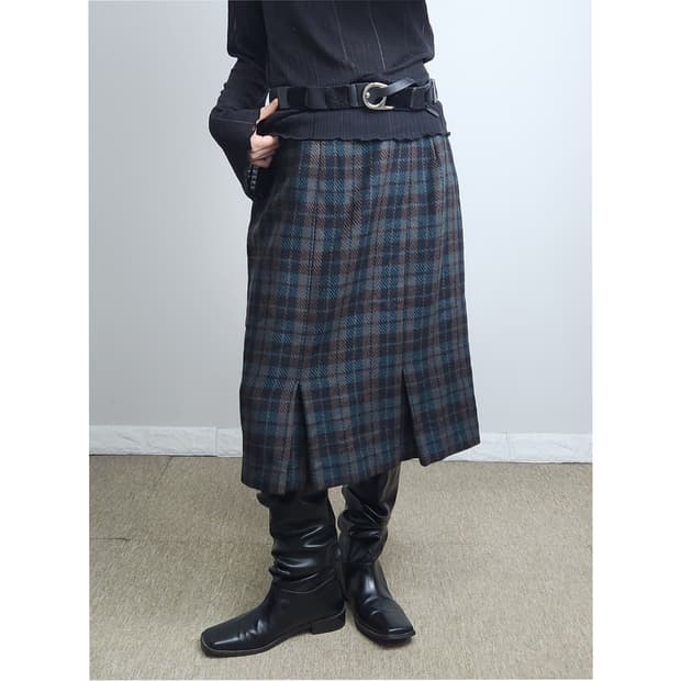 체크 울 스커트