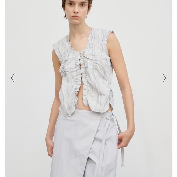 로우클래식 Wrinkle Sleeveless Shirt