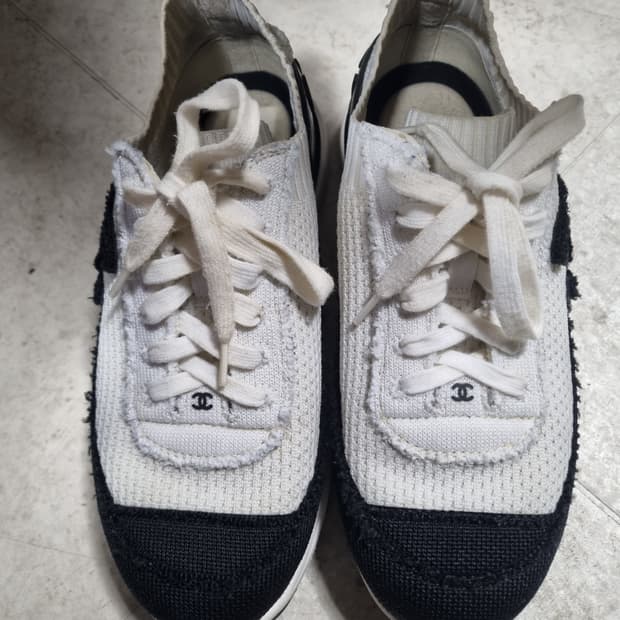 샤넬 CC로고 니트 스니커즈 