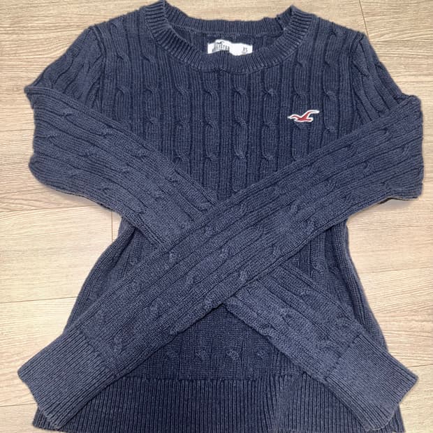 Hollister 홀리스터 니트 스웨터