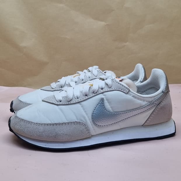 나이키 와플 트레이너2 운동화 225