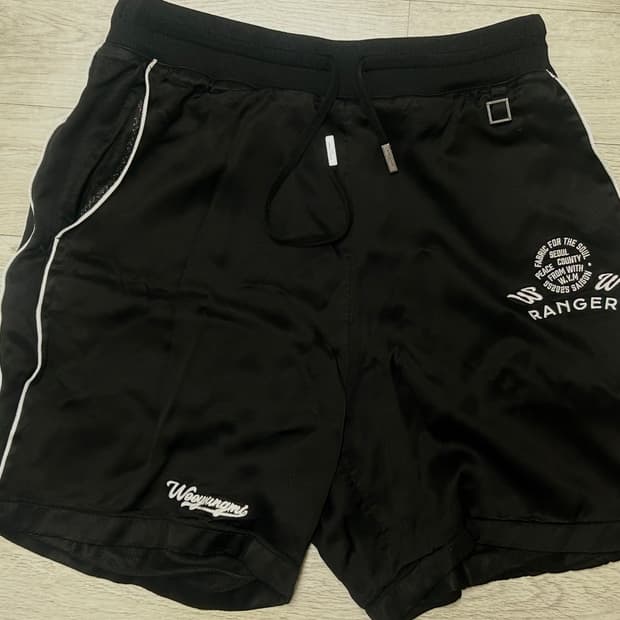 우영미 파이핑 밴딩 쇼츠 블랙 - 25SS