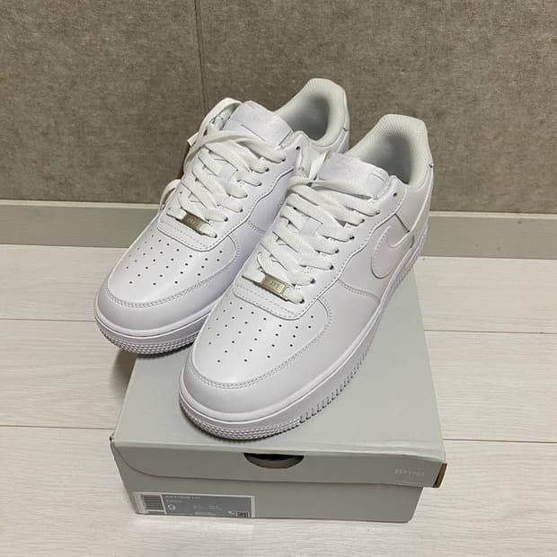 나이키 에어포스 270새상품