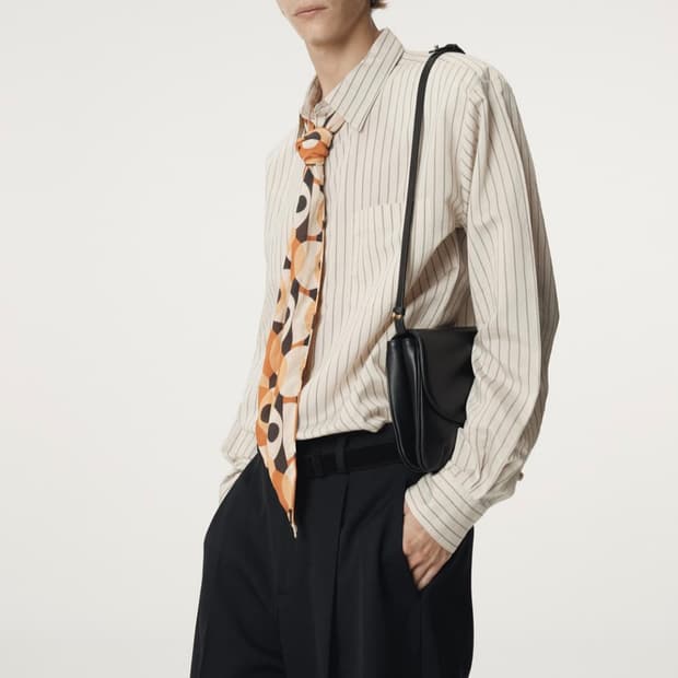 렉토 25FW 르에 스트라이프 셔츠 페일 베이지