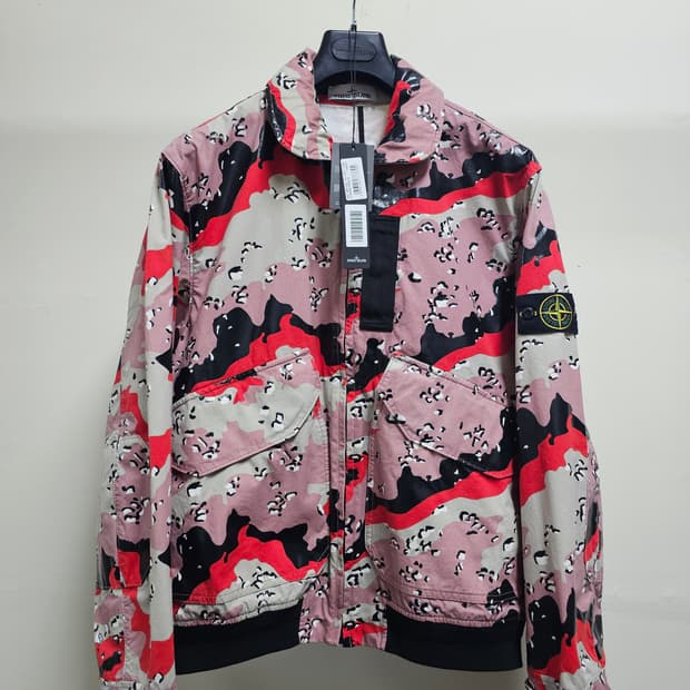 스톤아일랜드 3C+PU DESERT CAMO 자켓 