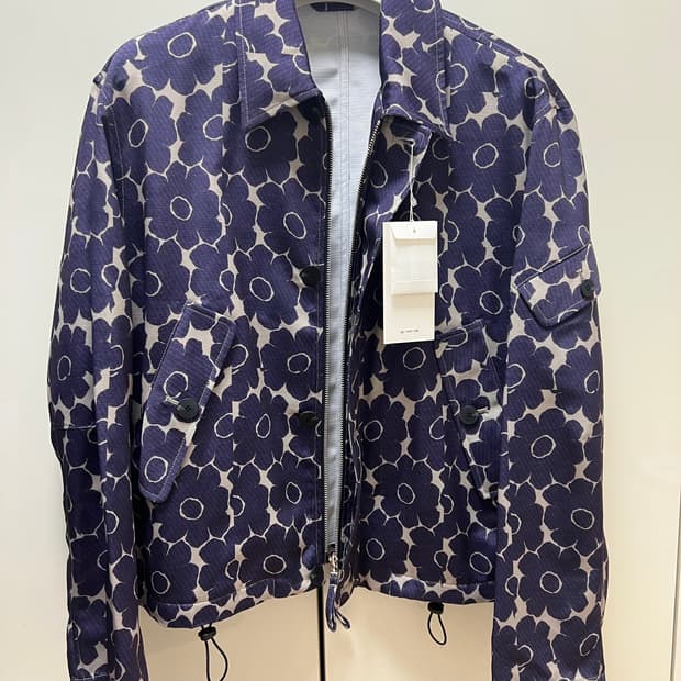 이얼즈어고 플로랄 자켓 새상품 판매합니다