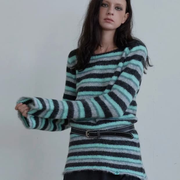 헤레틱 스프라이프 니트 차콜컬러