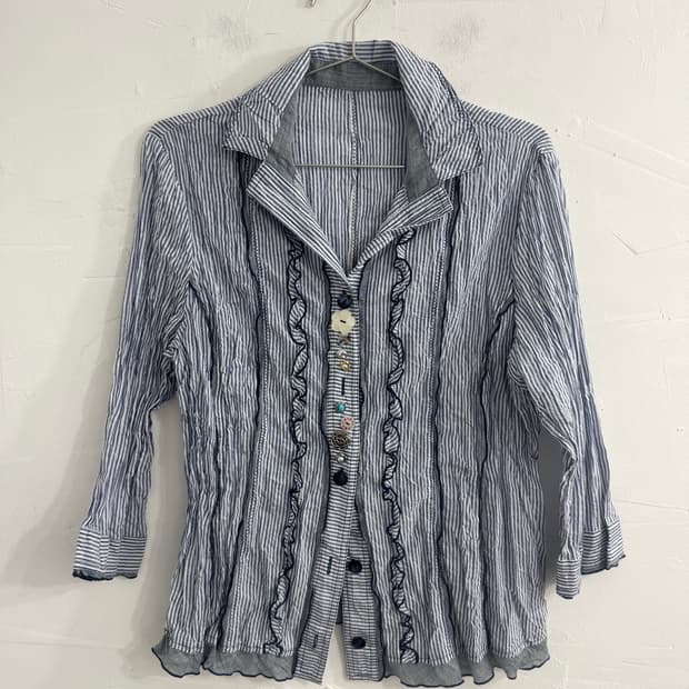 chamois button design blouse